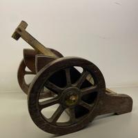 Porta bottiglie cannone vintage per COLLEZIONISTA