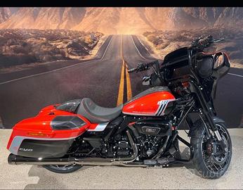 Harley-davidson CVO Street Glide FLHXSE Jekill & H
