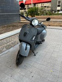 Vespa GTS 125 super sport