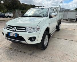 Mitsubishi L200 2.5 DI-D 178CV Club Cab