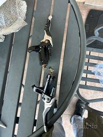 Pompanti dei freni Yamaha aerox