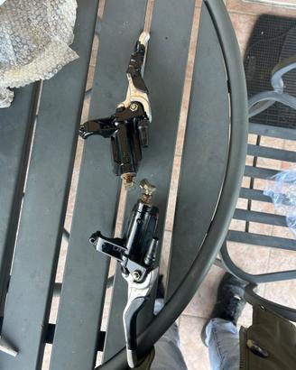 Pompanti dei freni Yamaha aerox