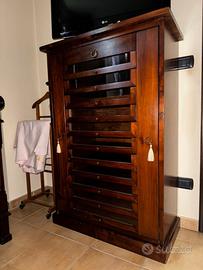 CASSETTIERA IN ARTE POVERA