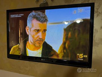 Tv lg 42 pollici.NO SMART TV