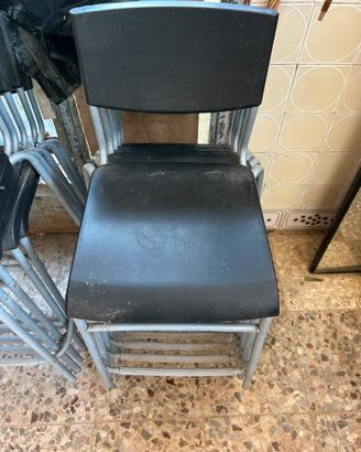 Sgabelli neri da bar