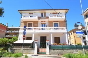 65 mq con balconi vista mare e corte, a soli 100 m