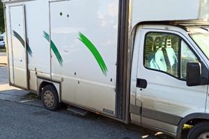 Autonegozio Iveco Daily allestimento MINONZIO