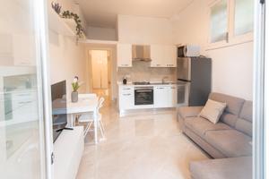 Camaldolilli- Elegante bivani nuovo con posto auto