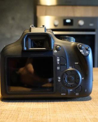 Canon eos4000d reflex