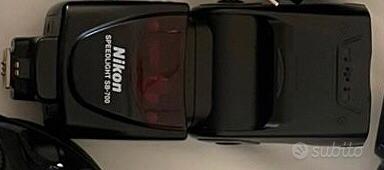 Nikon spedlight sb-700