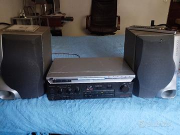 amplificatore , lettore cd e casse