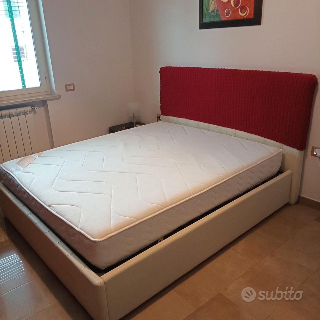 Completo letto matrimoniale Bassetti - Arredamento e Casalinghi In vendita  a Napoli