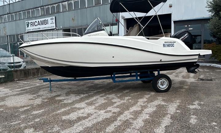 Quicksilver 605 Sundeck + Mercury 115 CT