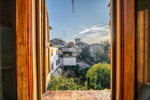 CASA SEMINDIPENDENTE A MONTECCHIO EMILIA