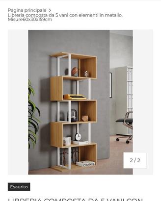 Scrivania e libreria