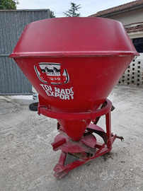 Spandiconcime Carraro