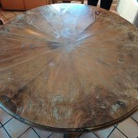 Tavolo rotondo fine '800, noce e legno massello