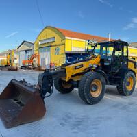 Pala gommata telescopica JCB TM310 AGRI