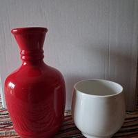 Bottiglietta con bicchiere