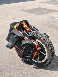 Kingsong S16 Pro – PARI A NUOVO, solo 1800 km