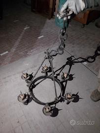 Antico Lampadario in Ferro Battuto