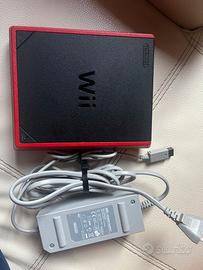 Mini WII rossa + pedana + accessori + giochi