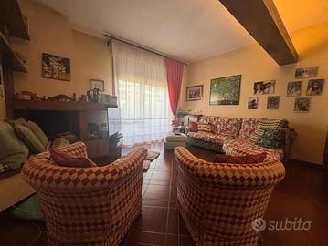 Appartamento zona residenziale a Capraia F.na