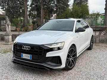 Audi Q8 50 TDI 286 CV quattro tiptronic Sport