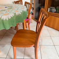 Tavola e sedie in regno