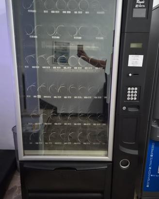 2 distributori automatici necta da rivedere