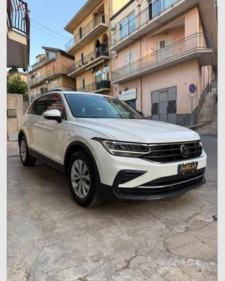 VOLKSWAGEN Tiguan 2.0 TDI 150CV SCR DSG Life