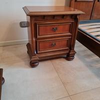 Coppia di comodini retrò