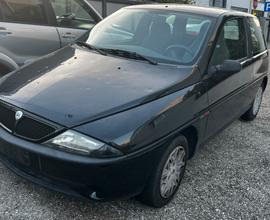 Lancia Y 1.1i cat Elefantino Blu
