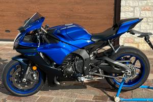 Yamaha r1 2022