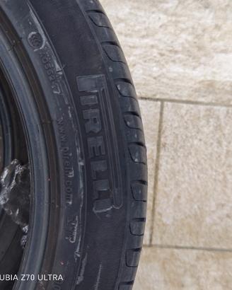 2 gomme Pirelli 