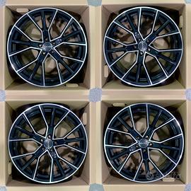 4 CERCHI IN LEGA AVUS DA 22" PER PORSCHE MACAN, A