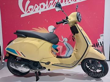 Piaggio Vespa 150 Primavera S Giallo Curioso