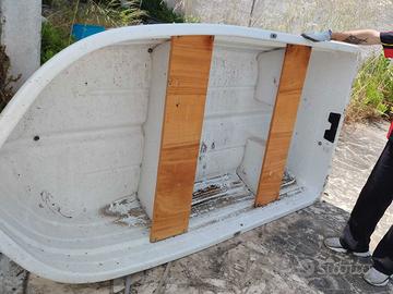 Barca a remi con giubbotto. Coral 250