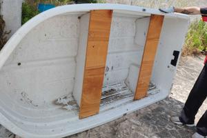 Barca a remi con giubbotto. Coral 250