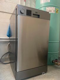 Lavastoviglie Beko slim DVS05024X