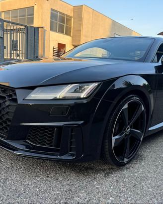 Audi TTS S tronic Quattro