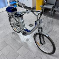 Bici elettrica con batteria al LITIO