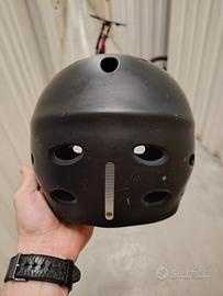Casco Globber Nero Opaco - Monopattino/Skate/BMX