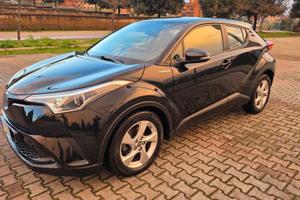 Toyota C-HR 1.8 Hybrid E-CVT Business
