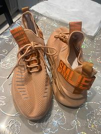 Scarpe sport sbeakers