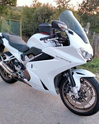 Honda VFR 800