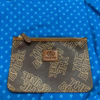 Pochette the bridge