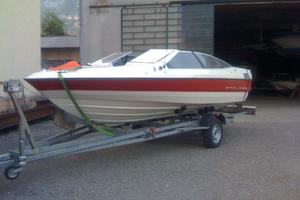 Motoscafo Bayliner Capri
