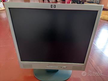 Monitor HP Pavilion   17"