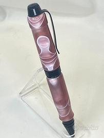 Penna fatta a mano, splendida resina rosa antica